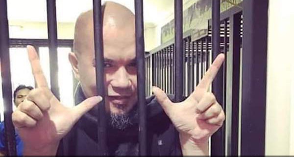 Ahmad Dhani Bangga online