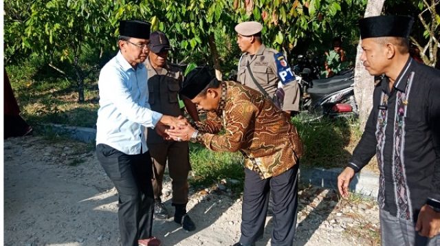 Bupati Sigi Irwan lapatta hadiri Isra mikraj