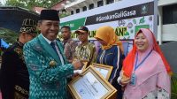 Tujuh Warga Siranindi Dapat Penghargaan Bidang Lingkungan