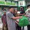 Di Tengah Pandemi Covid-19, Ketua DPRD Parimo Bagikan Takjil ke Pesantren