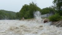Hoaks Mahasiswi IPB Terseret Banjir Bogor Ditemukan di Gorong-gorong, Ini Faktanya