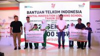 Telkom Bantu 321 Sekolah di Daerah 3T, Total Bantuan Capai Rp11,23 Miliar