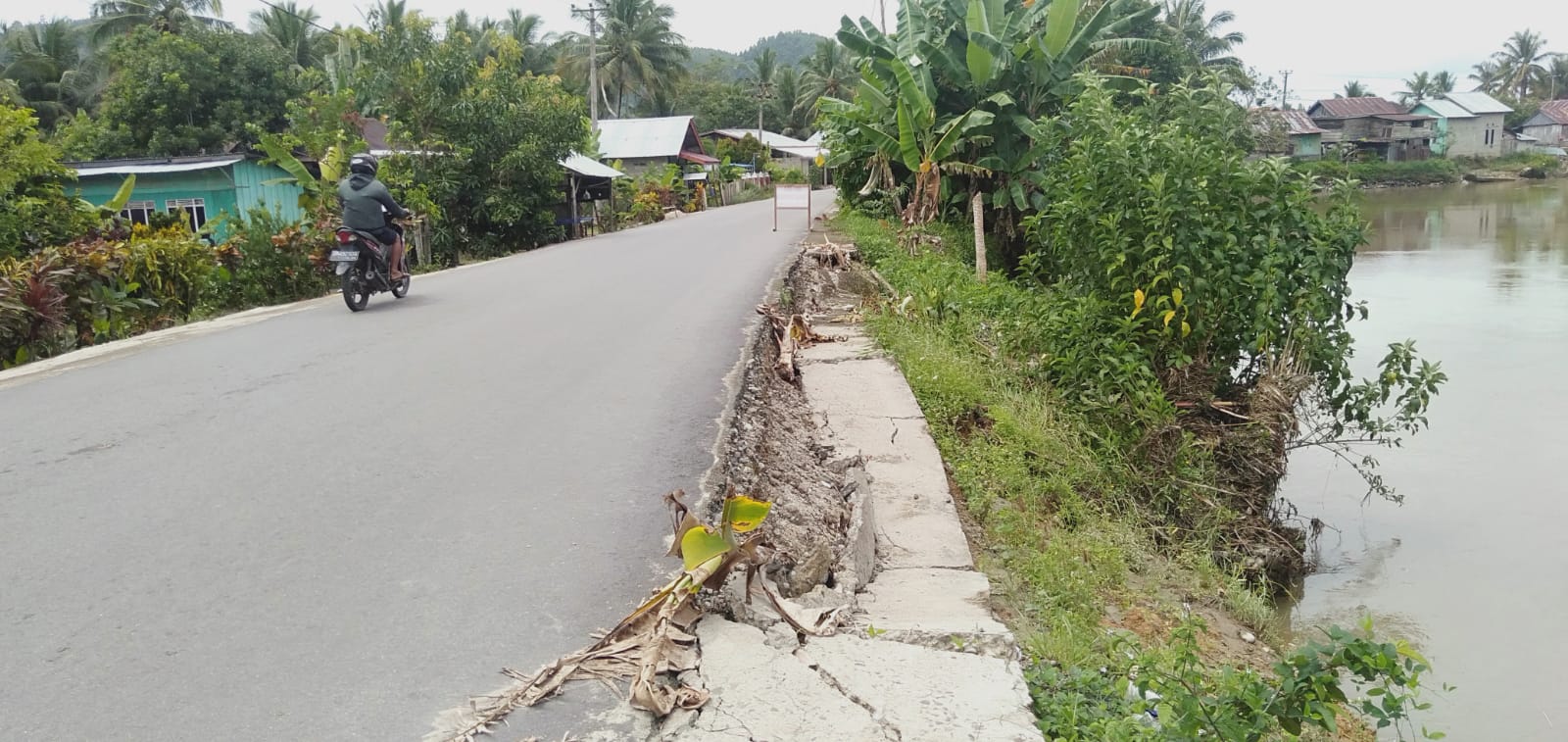 Jalan Penghubung Tiga Desa di Kecamatan Galang Tolitoli Terancam Putus