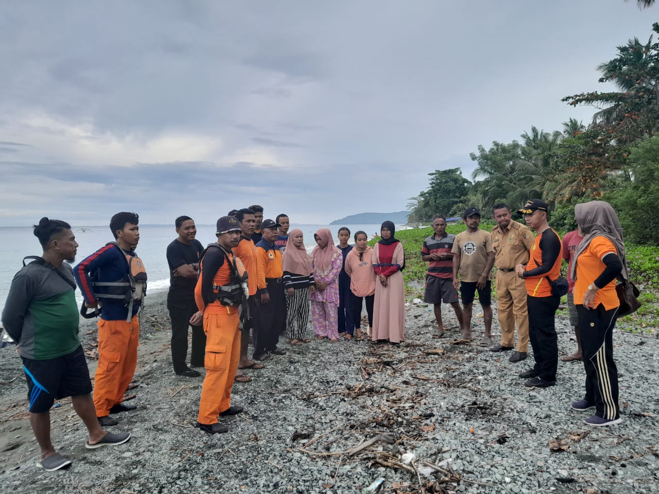 Nelayan Touna Ini Belum Ditemukan Tim SAR, Diduga Terjatuh saat Melaut