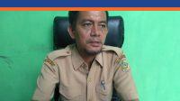 Pelajar Tanam Mangrove  di Parimo