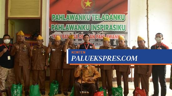 Momen Hari Pahlawan, Alfamidi Cabang Palu Salurkan Sembako ke Para Veteran