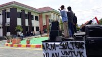 Terdakwa Penembak Erfaldi Divonis Bebas, Warga Parimo Demo