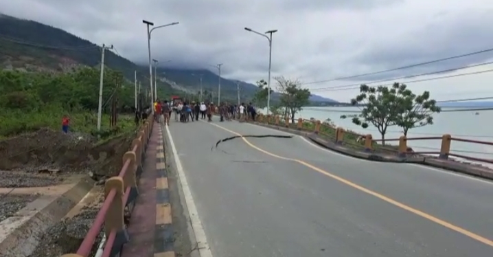 Jembatan Buluri Amblas, Trans Sulawesi Jalur Palu–Donggala Putus