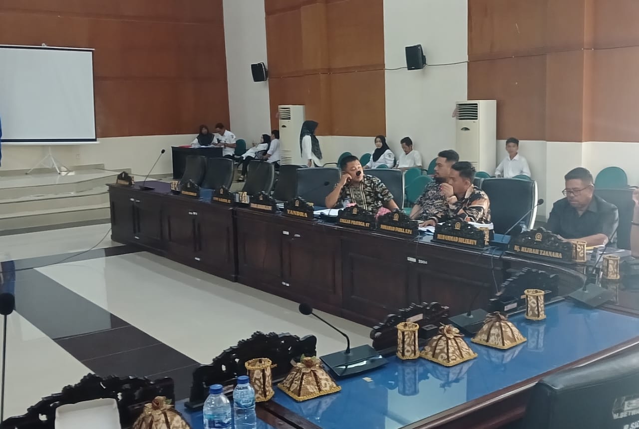 Pemkab Parimo Diminta Tegas Terkait Aktivitas Tambang Pasir-Batu Tak Berizin.