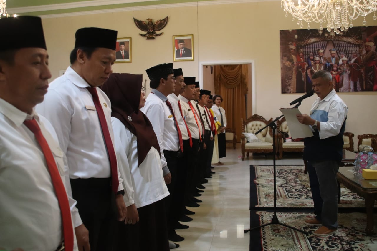 Bupati Lantik Pejabat Eselon II, Samsurizal Tombolotutu: Kalau Bermasalah, Saya Ganti Lagi.