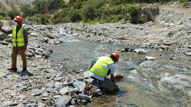 DLH Sulteng Uji Lab Pastikan Air Sungai Pondo Poboya Aman dari Limbah