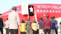 Foto: Gubernur H.Rusdy Mastura Mengantar Kepulangan Presiden Jokowi