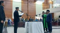 Salimun Mantjabo Resmi Dilantik Sebagai PAW Anggota DPRD Parigi Moutong