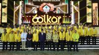 Prabowo Sapa Puan di HUT Golkar: Saya Nyaman Ada Mbak Puan di Sini
