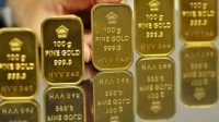 Harga Emas Meroket, Hampir Sentuh Rekor Tertinggi