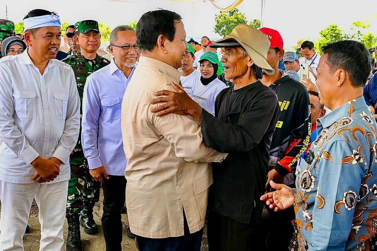 Presiden Republik Indonesia, Prabowo Subianto, secara terbuka menyampaikan kebahagiaannya dalam acara Panen Raya Nasional yang digelar serentak di 14 provinsi dan 157 kabupaten/kota di Majalengka, Jawa Barat, Senin (7/4/2025). (Foto: Dok. PCO)