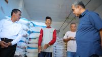 Ketua MPR dan Mentan Sidak Kios Pupuk, Petani Gembira Harga Makin Murah