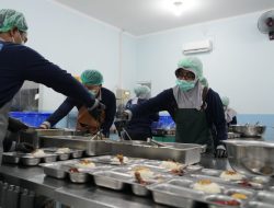 Antusiasme Relawan SPPG di Hari Pertama Operasional Kembali MBG