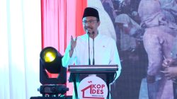 Menteri Sosial Saifullah Yusuf (Gus Ipul) saat memberi sambutan dalam acara Kolaborasi Koperasi Desa/Kelurahan Merah Putih dengan Program Keluarga Harapan, di gerai KDMP Gejugjati, Kecamatan Lekok, Kabupaten Pasuruan, Jawa Timur, Selasa (10/3/2026).