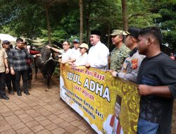 Prabowo Rutin Salurkan Hewan Kurban untuk Warga Sekitar Babakan Madang Hambalang