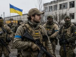 Mantan Pacar Taylor Swift Masuk Daftar Buronan Rusia, Dituduh Jadi Tentara Bayaran Ukraina