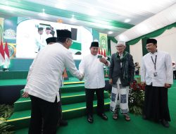 Prabowo Terima Kartu Anggota Seumur Hidup NU: Ini Kehormatan Besar bagi Saya