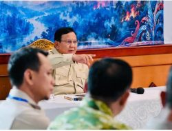 Prabowo Instruksikan Pengiriman Tambahan Oksigen untuk Petugas Karhutla