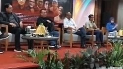 Siskusi publik bertema “Konstitusi Dikorupsi, Patronase Oligarki, dan Bahaya Senjata Hukum Beracun RUU Perampasan Aset” di Hotel Mercure Makassar, Jumat (26/9/2026).