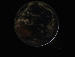 Bulan Menjauh dari Bumi, Sehari Bisa Jadi 25 Jam