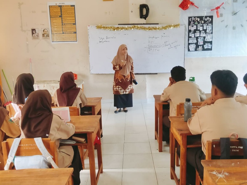Masuk Ruang Kelas, Bawaslu Sulteng Tanamkan Kesadaran Pengawasan Pemilu Sejak Dini