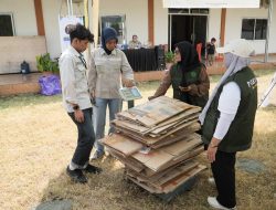 Program Sembada IMIP Pacu Warga Aktif Memilah Sampah Bernilai Ekonomi