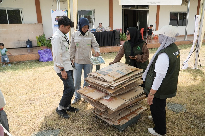 Program Sembada IMIP Pacu Warga Aktif Memilah Sampah Bernilai Ekonomi